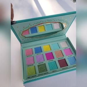 Bundle 2.-Eyeshadow palette